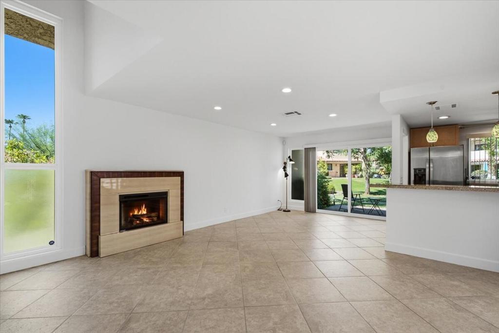 640 S Calle Petunia