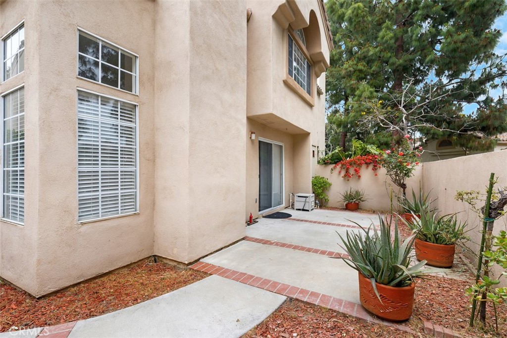 Las Palmas (LP) - Residential Lease