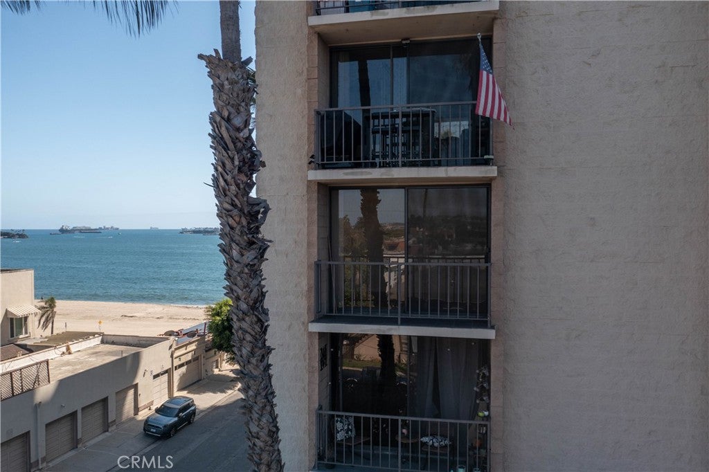 1750 E Ocean 501
