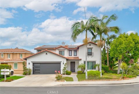15 Medlar Irvine CA 92618