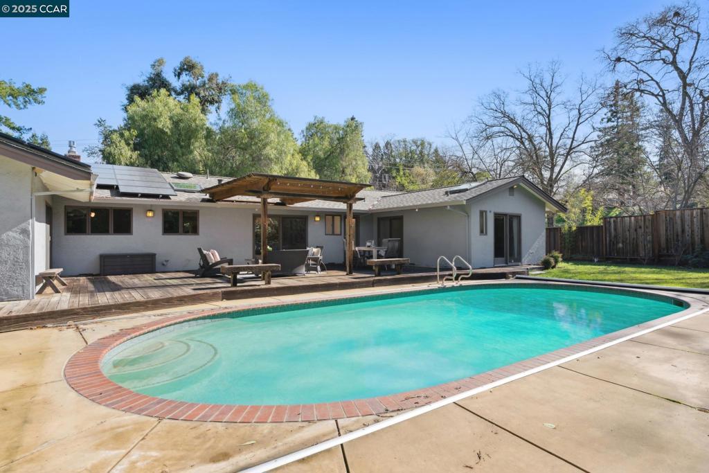 WALNUT HEIGHTS - Residential