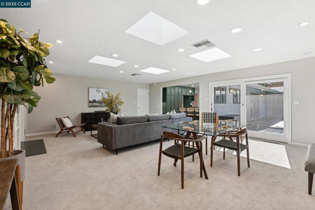 WALNUT HEIGHTS - Residential