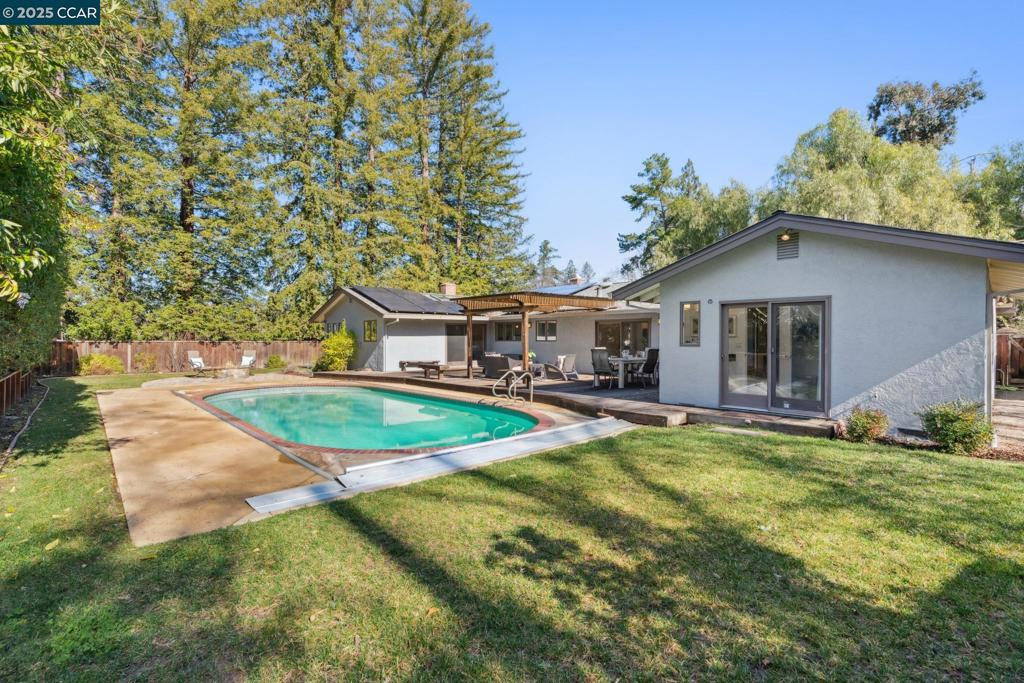 WALNUT HEIGHTS - Residential