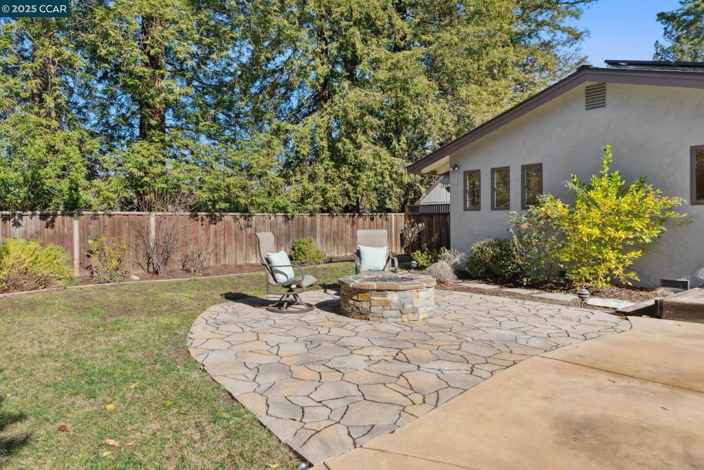 WALNUT HEIGHTS - Residential