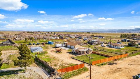 Photo of 47306 93rd St W, Lancaster, CA 93536 (MLS # SR26027806)