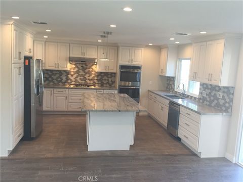 Photo of 8500 Glider Avenue, Los Angeles, CA 90045 (MLS # SR26065998)