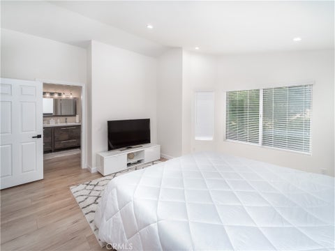 Tiny photo for 23304 W Vail Dr, West Hills, CA 91307 (MLS # SR26094659)