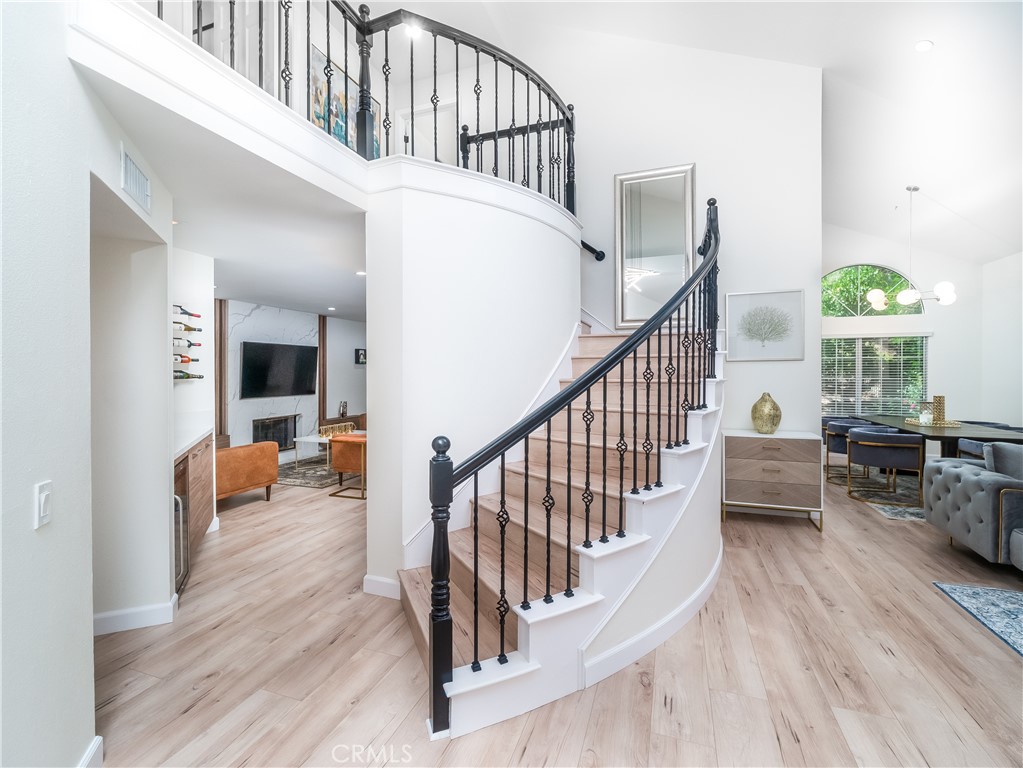 23304 W Vail