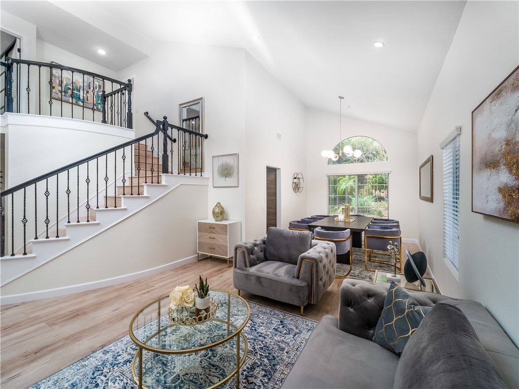 23304 W Vail