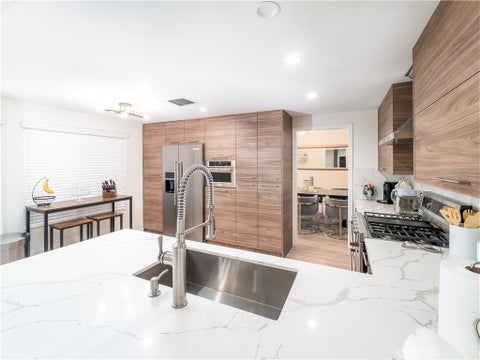 Tiny photo for 23304 W Vail Dr, West Hills, CA 91307 (MLS # SR26094659)