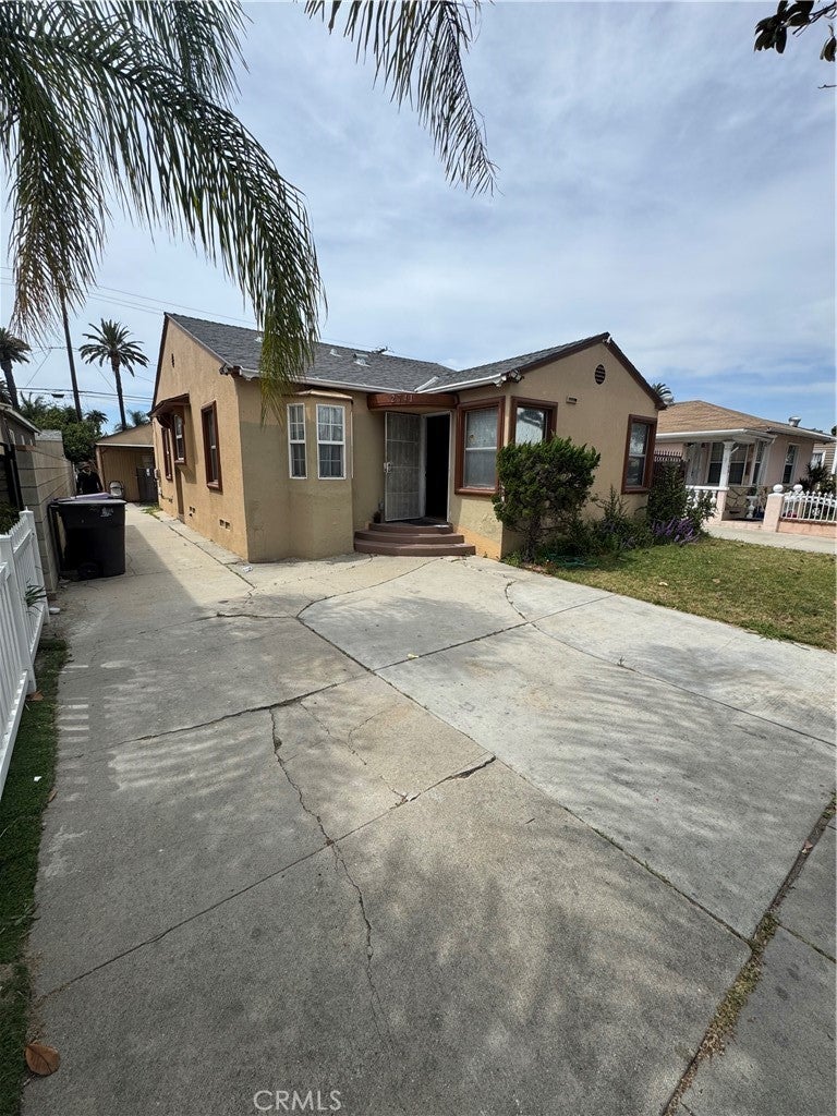 2741 Gale Ave
