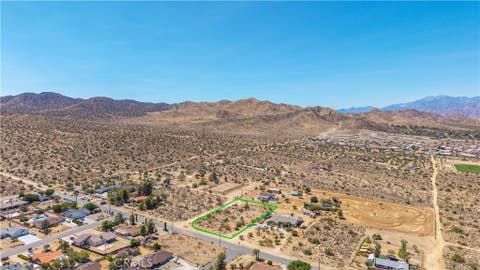 Photo of 8804 Warren Vista Avenue, Yucca Valley, CA 92284 (MLS # JT26185156)