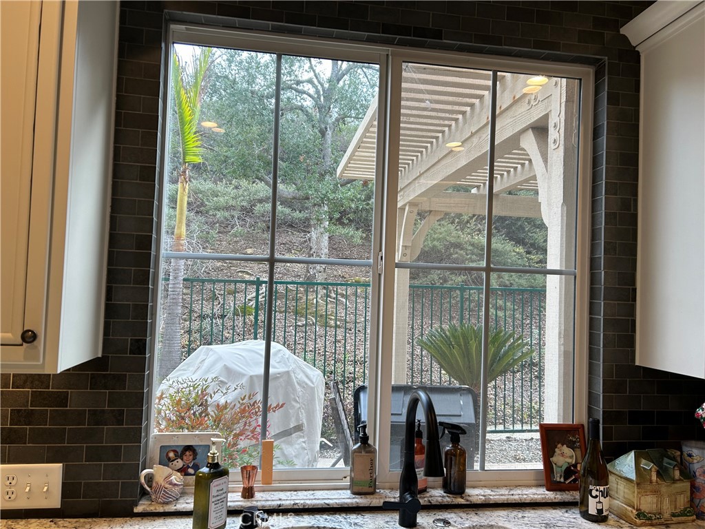 Summer Side (399) - Residential Lease