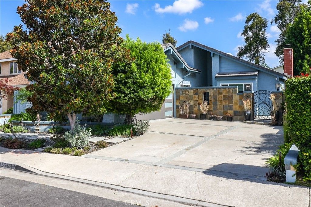 Photo of 26421 Pebble Creek, Lake Forest, CA 92630 (MLS # PW25254958)