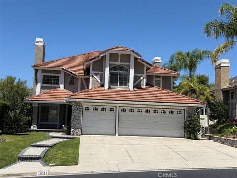 Photo of 32055 Camino Del Cielo, Trabuco Canyon, CA 92679 (MLS # OC26147407)