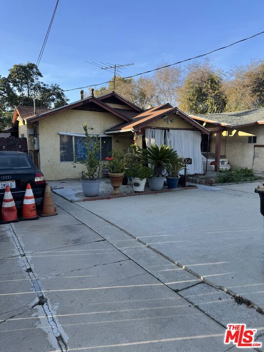 Photo of 349 N Reno Street, Los Angeles, CA 90026 (MLS # 25615173)
