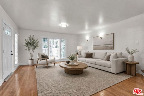 Photo of 419 N. N VAN NESS Avenue, Los Angeles, CA 90004 (MLS # 26990365)