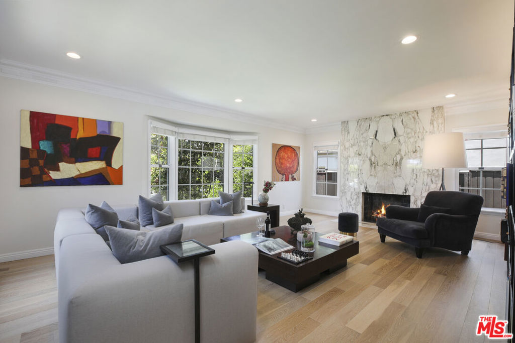 Properties 4 3028 MOTOR Avenue