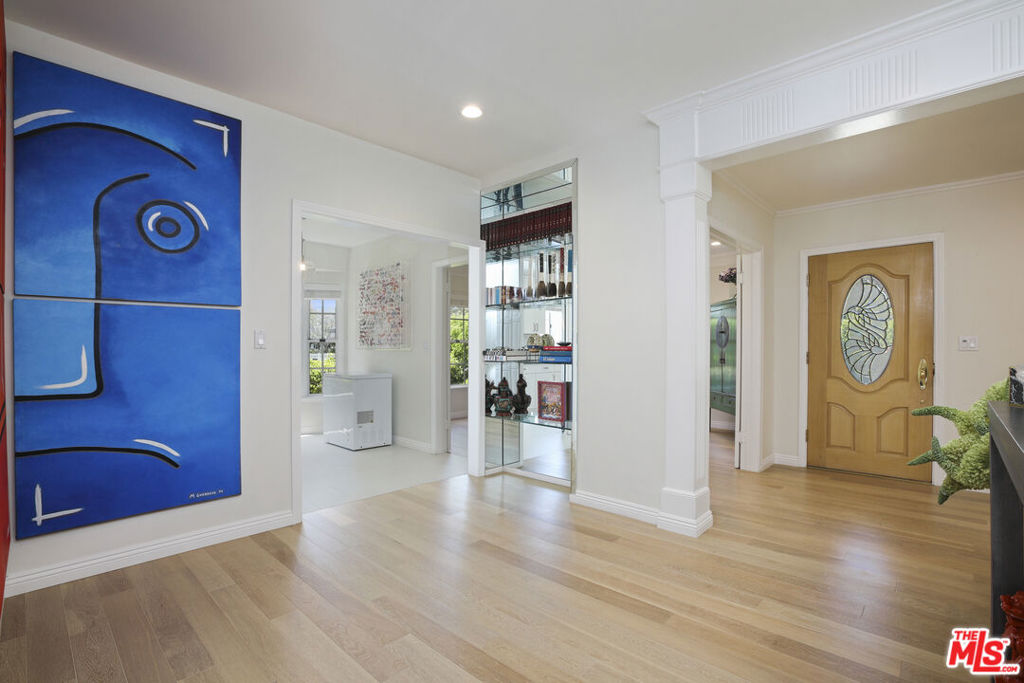 Properties 3 3028 MOTOR Avenue