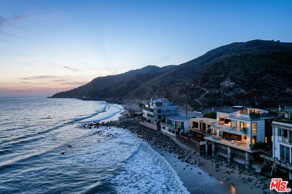 18954 Pacific Coast Highway
