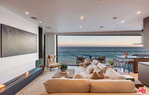 Photo of 18954 Pacific Coast Highway, Malibu, CA 90265 (MLS # 25608175)