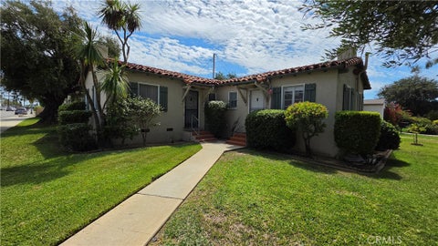 Photo of 2102 La Paloma, Alhambra, CA 91803 (MLS # AR26189980)