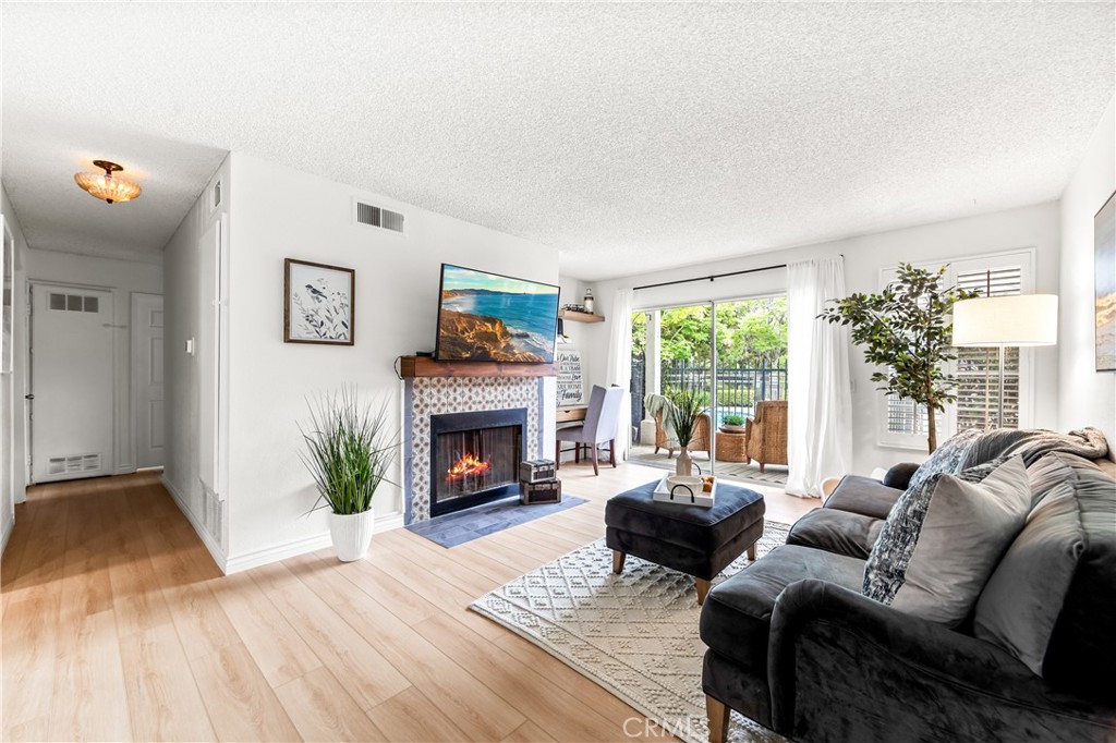 1442 Brett Place 31