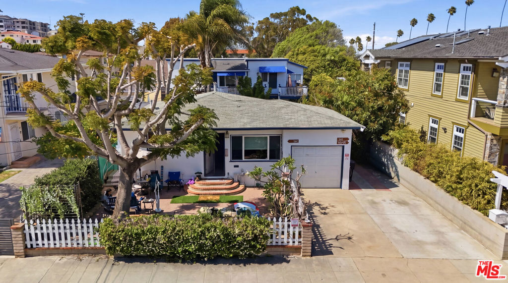 534 W 39th Street