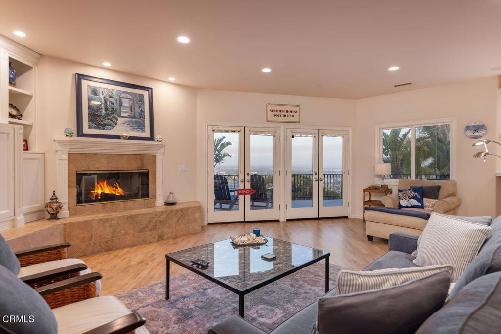 307 Artemisia Avenue