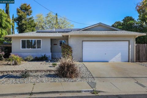 Photo of 4063 Salem St St, Concord, CA 94521 (MLS # 41127072)