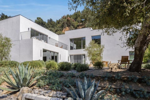 Photo of 2210 Kinneloa Canyon Road, Pasadena, CA 91107 (MLS # P1-28487)