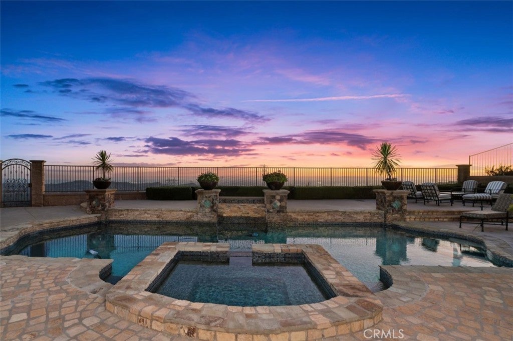1159 S Pointe Premier