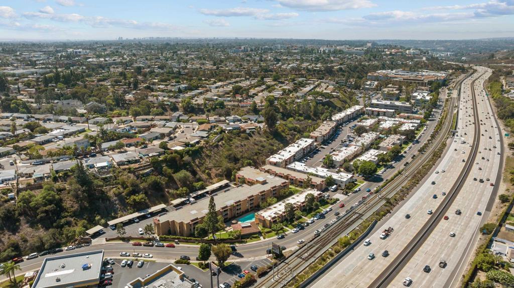 Del Cerro - Residential