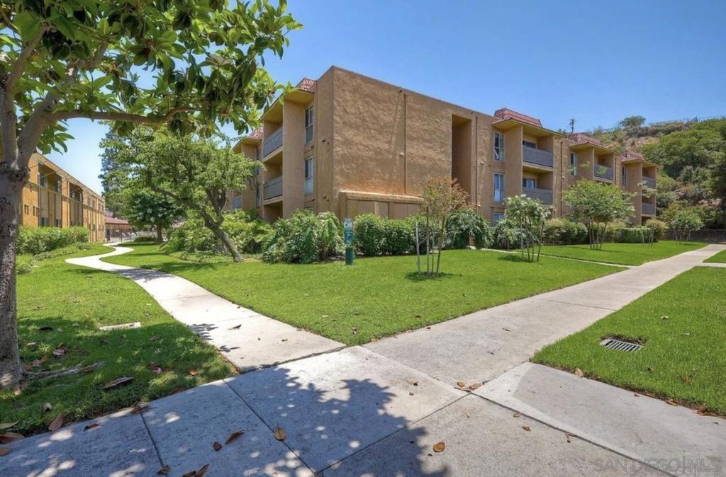 Del Cerro - Residential