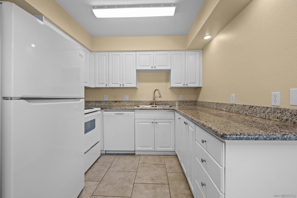 Del Cerro - Residential