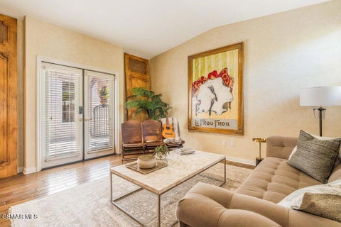 Tiny photo for 3283 Windmist Avenue, Thousand Oaks, CA 91362 (MLS # 226003032)