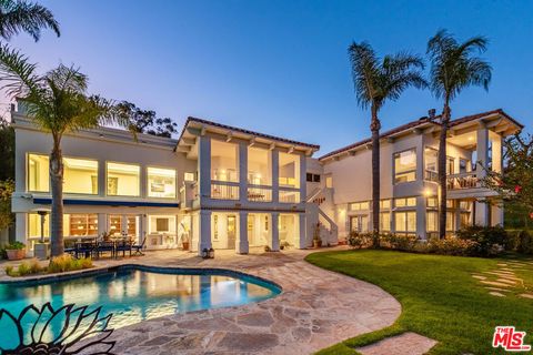 Photo of 26743 Via Linda Street, Malibu, CA 90265 (MLS # 25490645) Photo of 26743 Via Linda Street, Malibu, CA 90265 (MLS # 25490645)