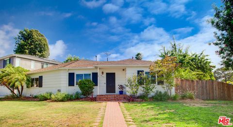 Photo of 7701 Toland Avenue, Los Angeles, CA 90045 (MLS # 25559731) Photo of 7701 Toland Avenue, Los Angeles, CA 90045 (MLS # 25559731)