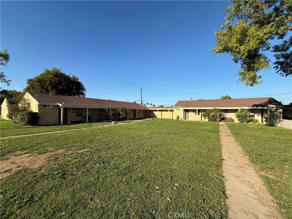 Photo of 981 Barney St, Merced, CA 95340 (MLS # MC25261071)