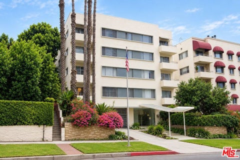 Photo of 10655 Wilshire Boulevard #201, Los Angeles, CA 90024 (MLS # 26851129)