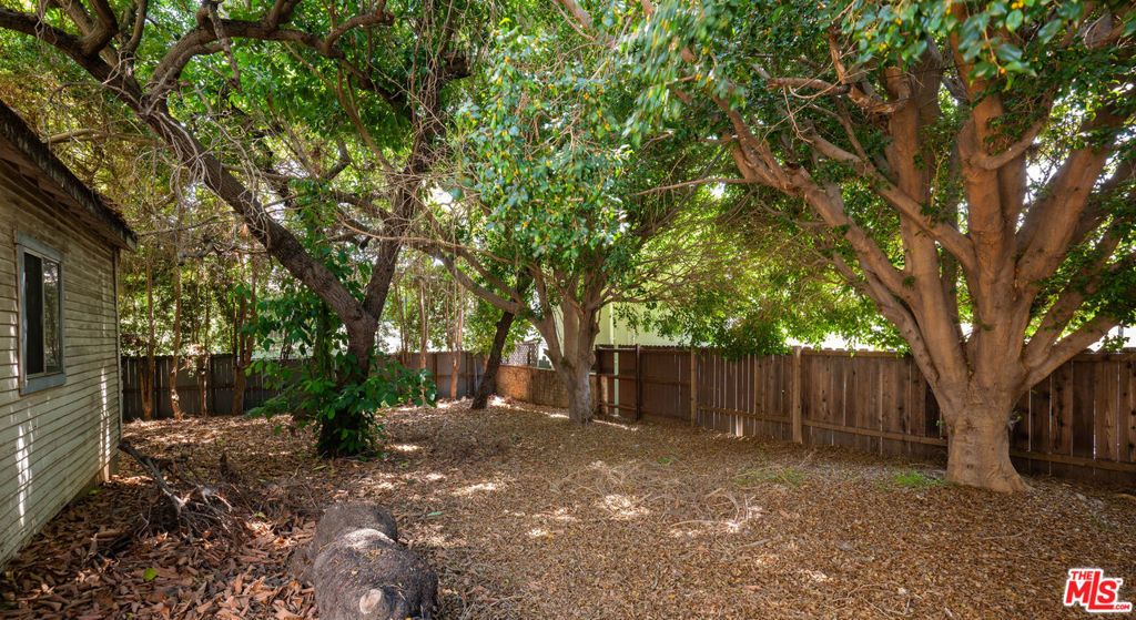 Photo of 926 Hilldale Avenue, West Hollywood, CA 90069 (MLS # 25574457)
