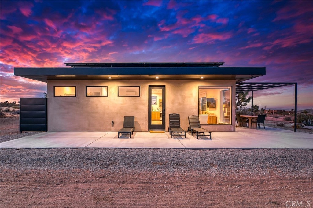 3920 Warren Vista