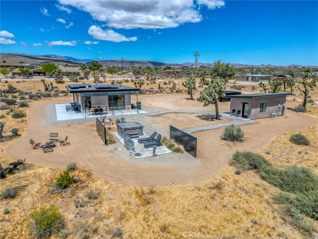 3920 Warren Vista
