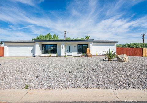 Photo of 1840 E Joyce Dr, Palm Springs, CA 92262 (MLS # SR26043998)