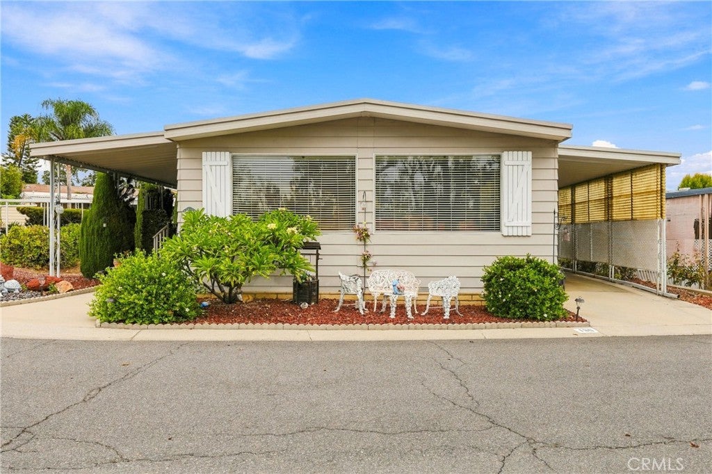 1001 Lambert Road 190
