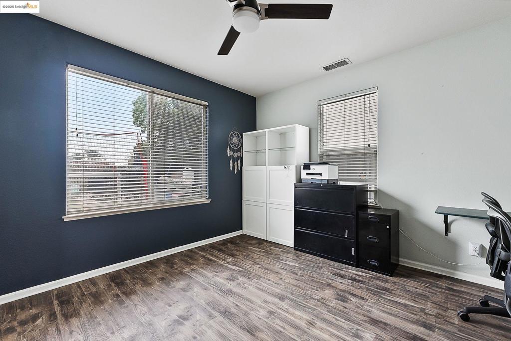 OAKLEY - Residential