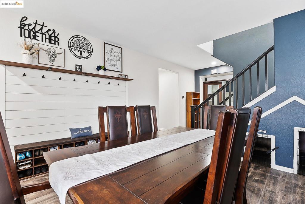 OAKLEY - Residential