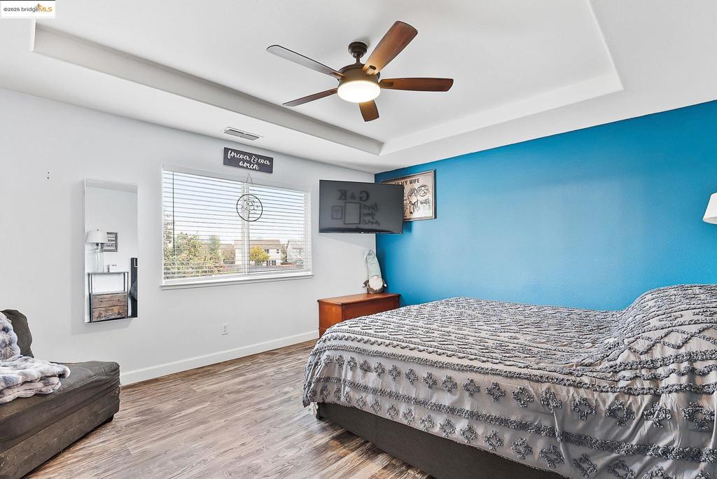 OAKLEY - Residential