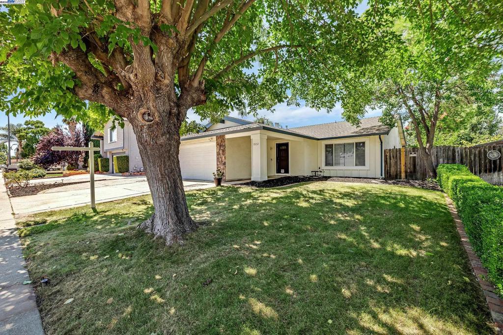 This darling and fresh single story rancher is primed for you to just set your furniture down, hang up your clothes and invite your friends over immediately! Everything is done. You can just go back to doing what you do and loving your new home. Situated on a NE facing lot on a quiet street in the heart of the neighborhood, you'll enjoy tranquility and security. Conveniently located near major shopping centers, Freeway access, and top rated schools. All new flooring, paint and fixtures throughout, make the home trending, along with the fresh feeling that it has never been lived in. Great floorplan, large yard, affordable pricing! Come check it out! OPEN HOUSE: SUN 8/17 2-4PM