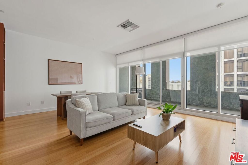3810 Wilshire Boulevard 602, Los Angeles CA 90010
